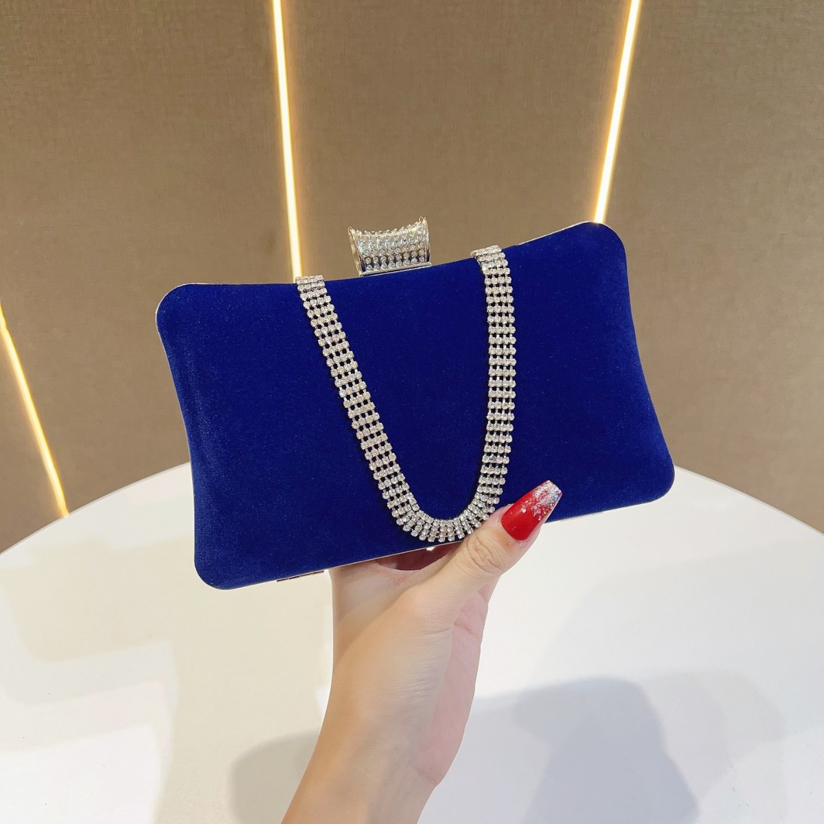 2025 Velvet Banquet Bag Women’ - Tassel Fringe Trim recension och pris