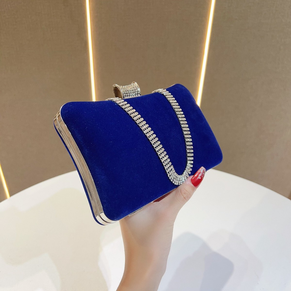 2025 Velvet Banquet Bag Women’ - Tassel Fringe Trim recension och pris