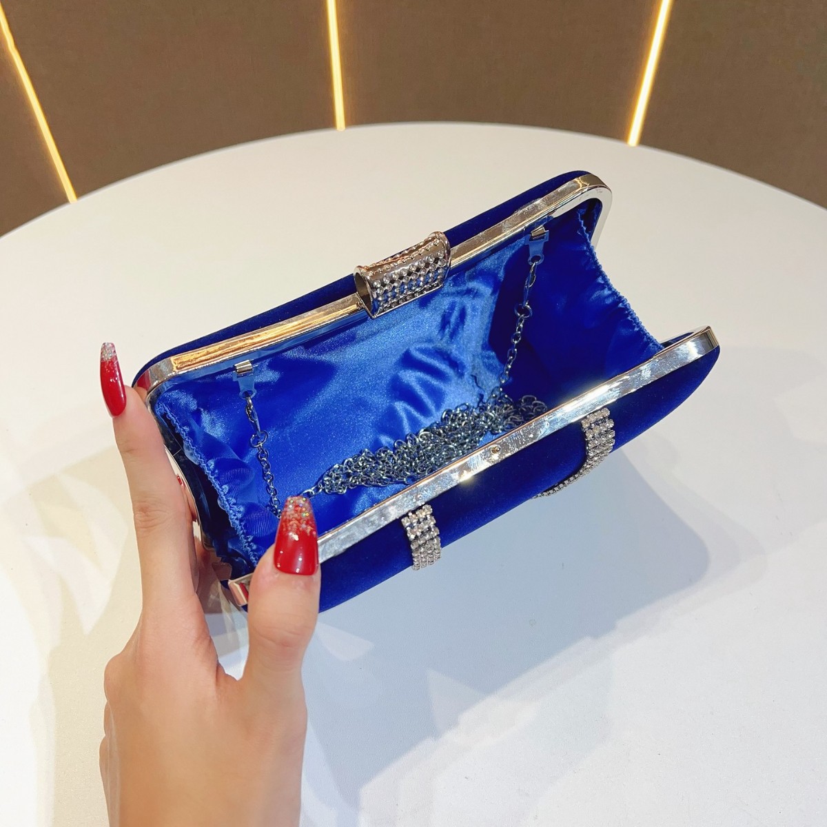 2025 Velvet Banquet Bag Women’ - Tassel Fringe Trim recension och pris